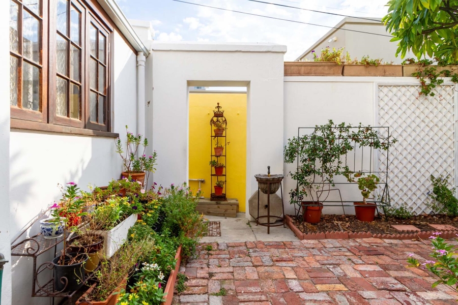 4 Bedroom Property for Sale in Bantry Bay Western Cape